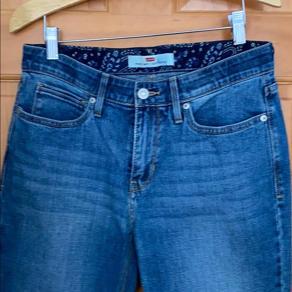 Jeans - Picture 2 of 5